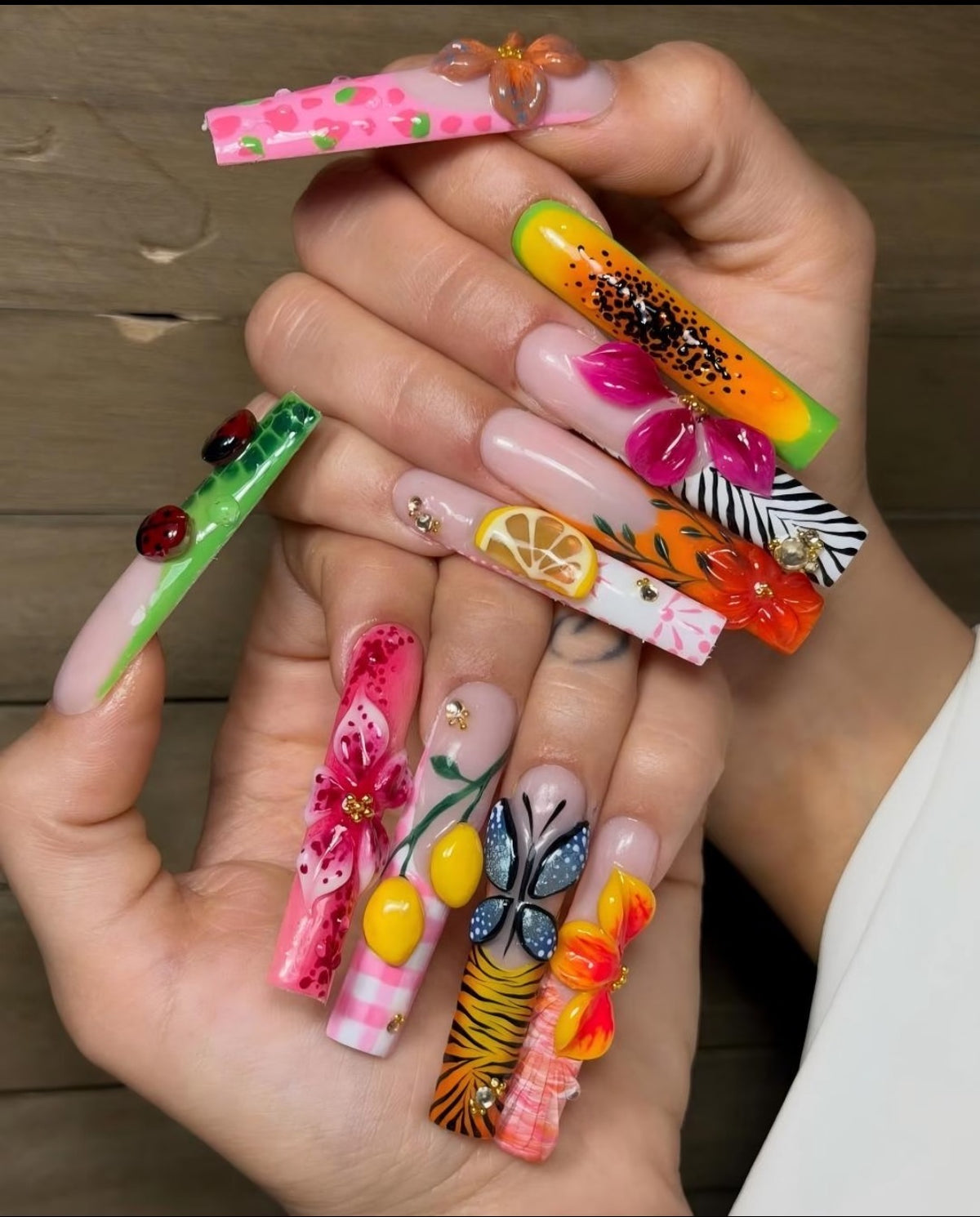 Lucy nail link